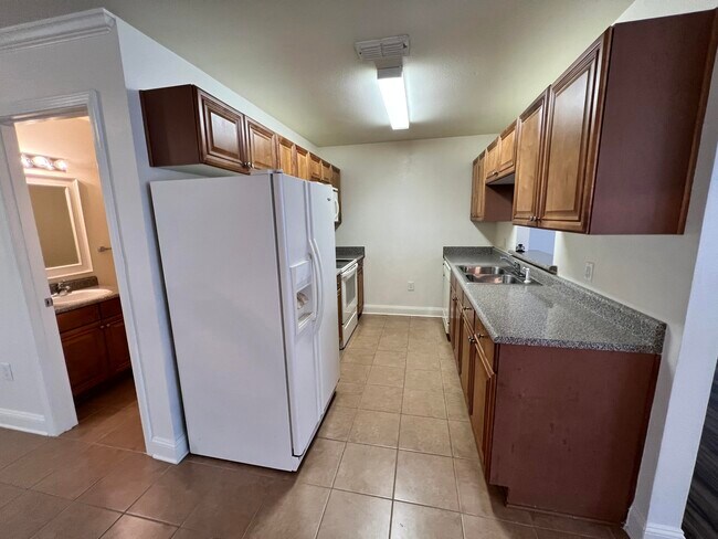 Foto del edificio - 555 Wingspan Way