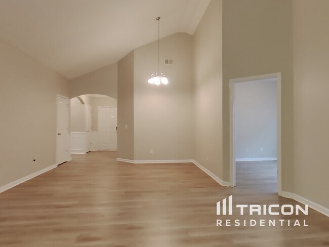 Building Photo - 114 Biscayne Terrace Hampton GA