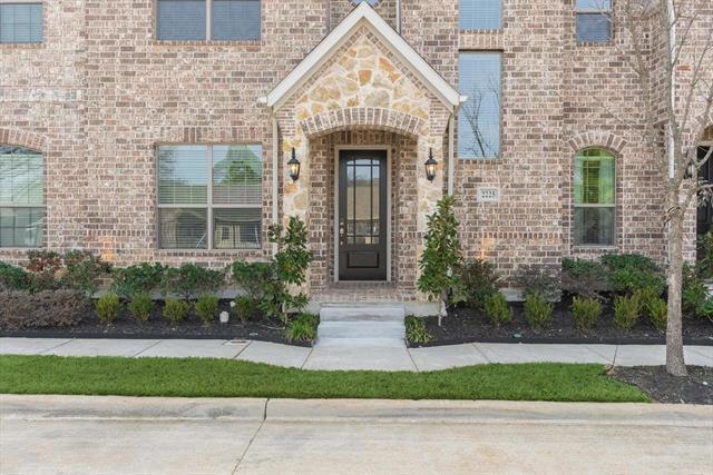 Building Photo - 2225 Apex Dr