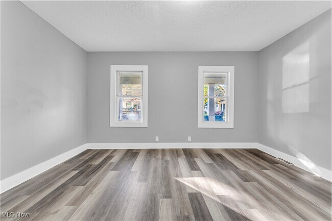 Foto del edificio - 2115 W 96th St