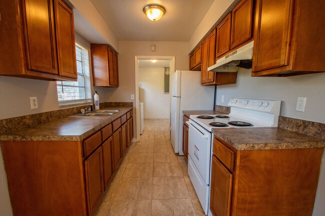 Building Photo - 3 Bedroom Home in Lake Mary.