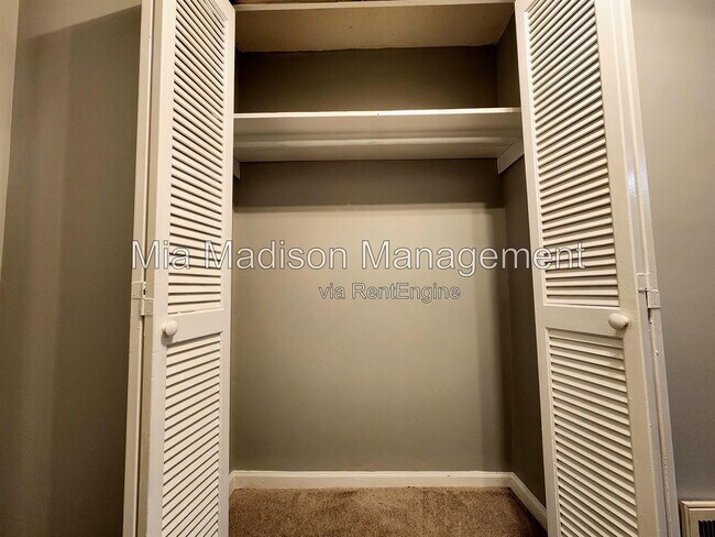 Building Photo - 1531 Marcy Cir