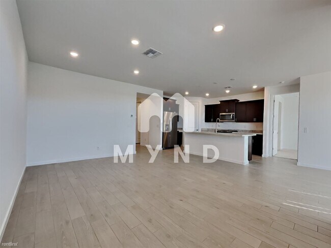 Foto del edificio - 4 br, 2 bath House - 17335 W Sunnyslope Ln