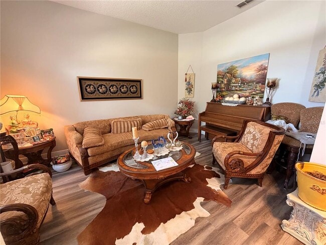 Building Photo - 2298 Viehman Tr