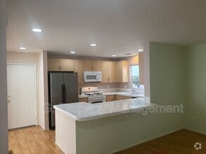 Building Photo - 202 Cancion Way