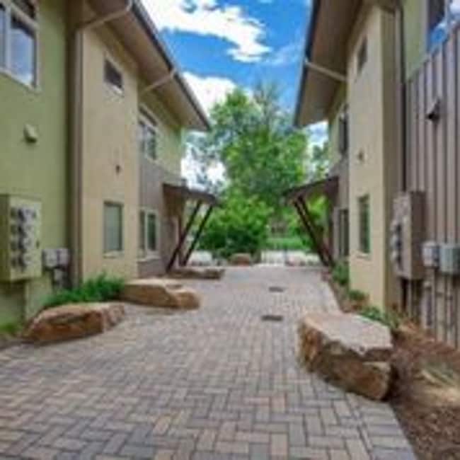 Foto del edificio - 712 W Laurel St