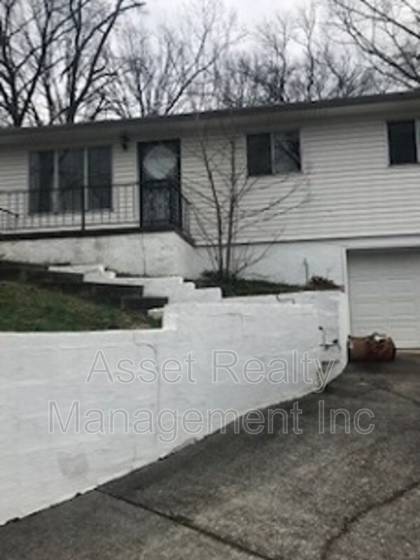 Building Photo - 736 Lippencott St