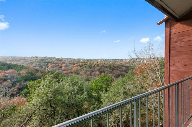 Building Photo - 4711 Spicewood Springs Rd