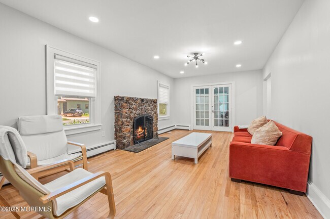 Foto del edificio - 562 N Edgemere Dr