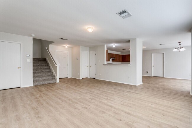 Foto del edificio - 3410 Sherwin Dr