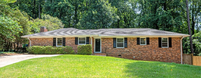 Foto del edificio - 1739 Remington Rd