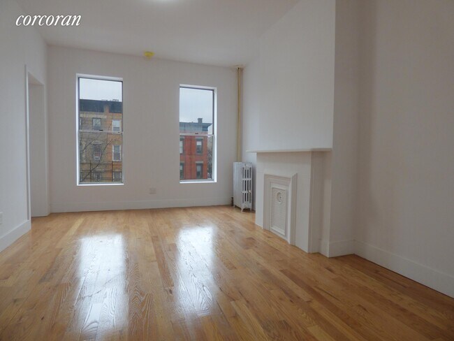Building Photo - 592 Vanderbilt Ave