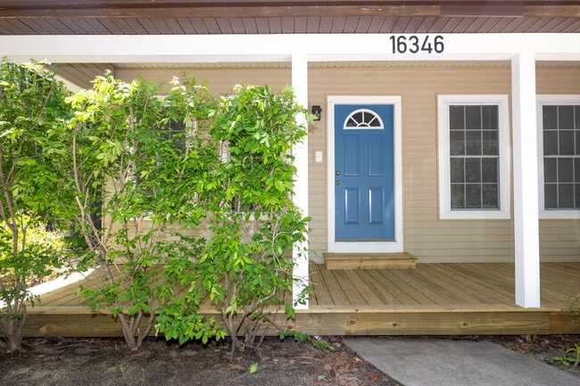 Building Photo - 16346 Taft Rd