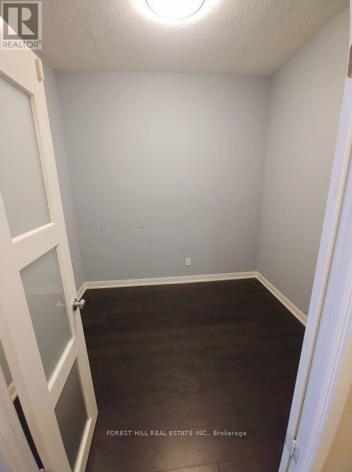 Photo du bâtiment - 5162 Yonge St