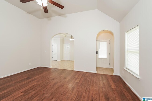 Building Photo - 8254 Owen Park Dr