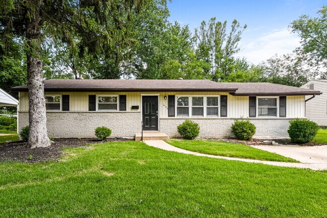Building Photo - 1850 Shirlene Dr