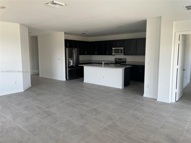 Foto del edificio - 4081 SW Hablow St
