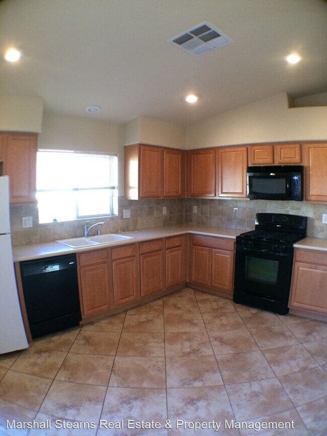 Building Photo - 3 br, 2 bath House - 10373 Aloe Cactus Street