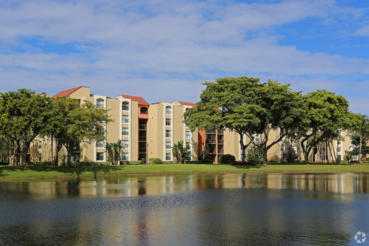 Lakeside At Delray Rentals