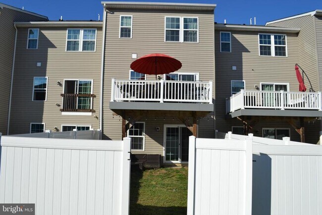 Foto del edificio - 141 Meridian Ln