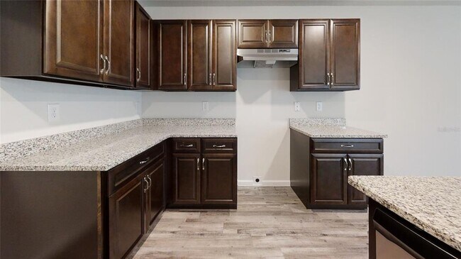 Building Photo - 26 Wellwood Ln