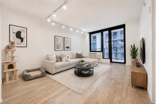 Building Photo - 160 1st St