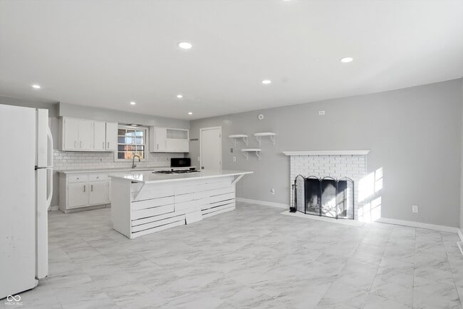 Building Photo - 3329 Melbourne Cir