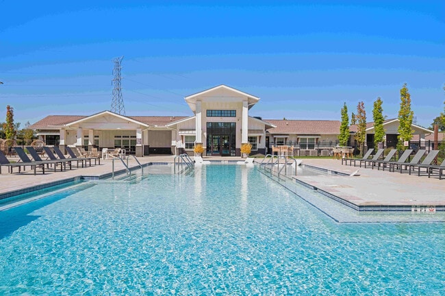 Building Photo - Farmhouse Apartments