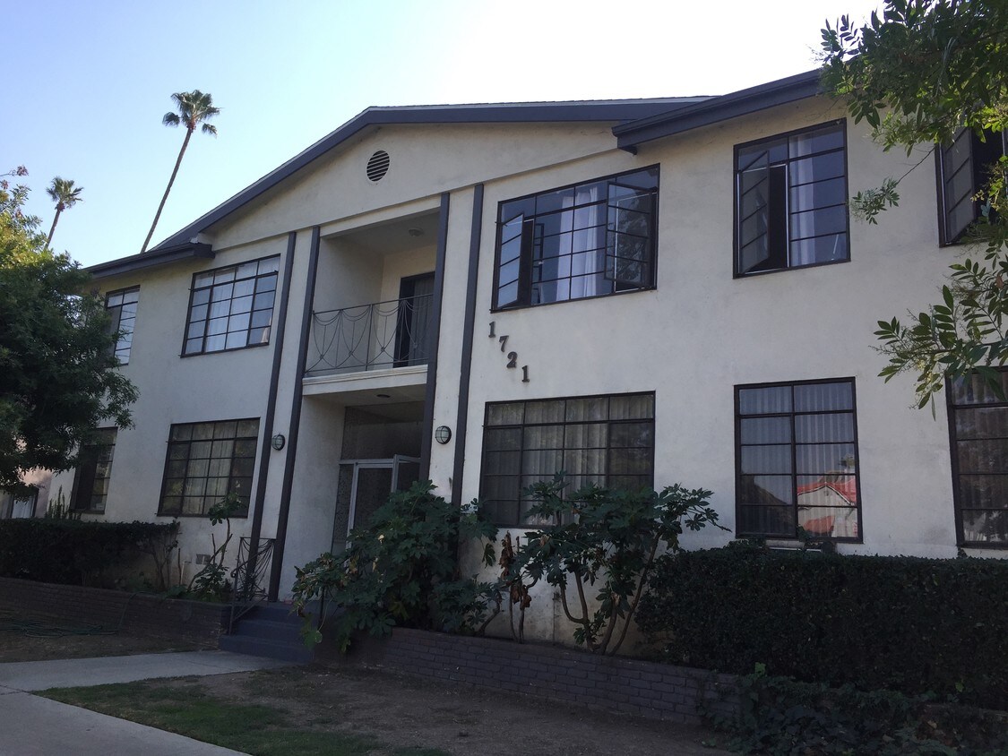 Primary Photo - 1721 Huntington Dr