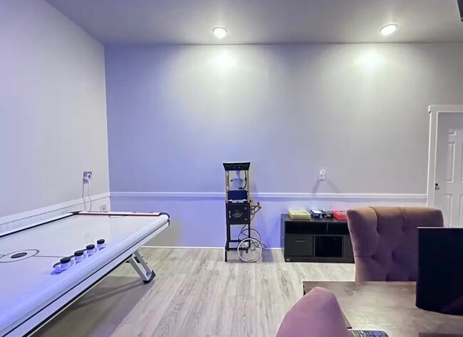 Foto del edificio - 16496 Pine Creek Dr