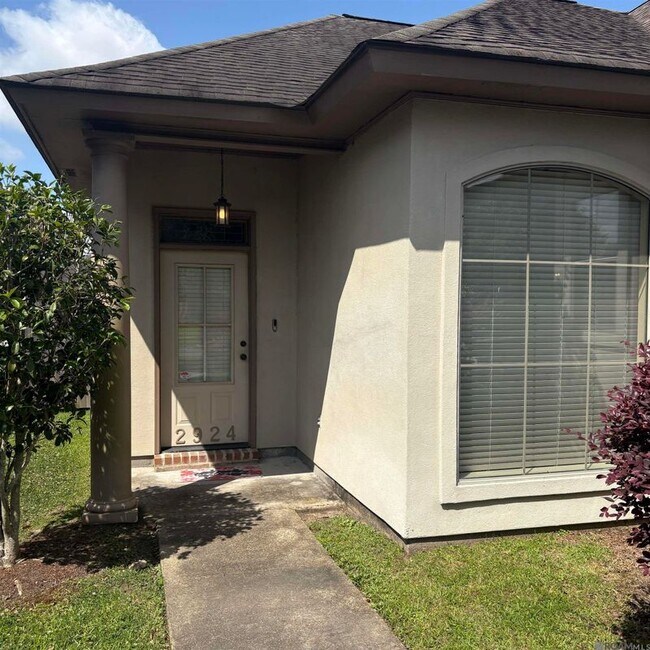 Foto del edificio - 2924 Nicholson Lake Dr