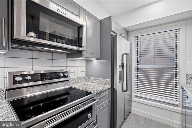 Foto del edificio - 220 2nd St SE