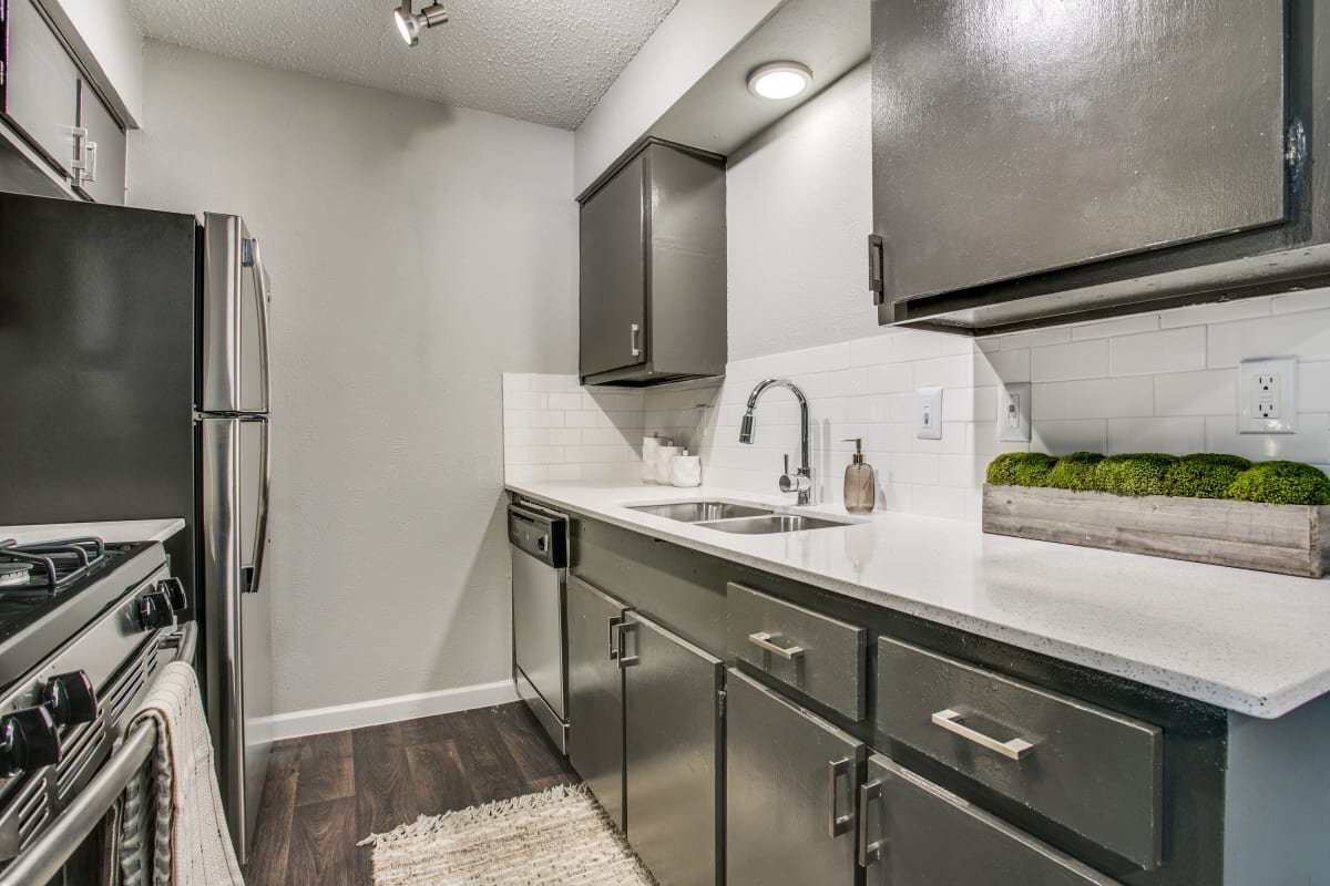 Primary Photo - 500 Ridgecrest Cir E
