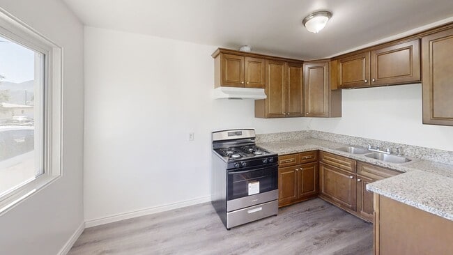 Building Photo - 1481 E Jacinto View Rd