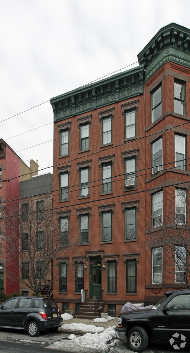 Foto principal - 236 6th St