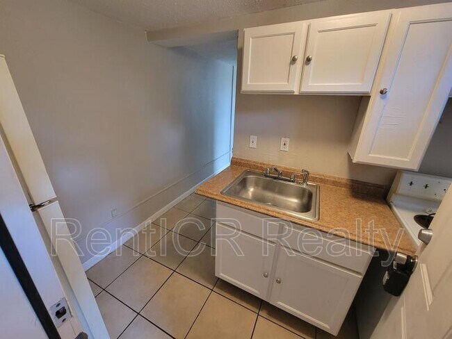 Foto del edificio - 1735 Grand Blvd