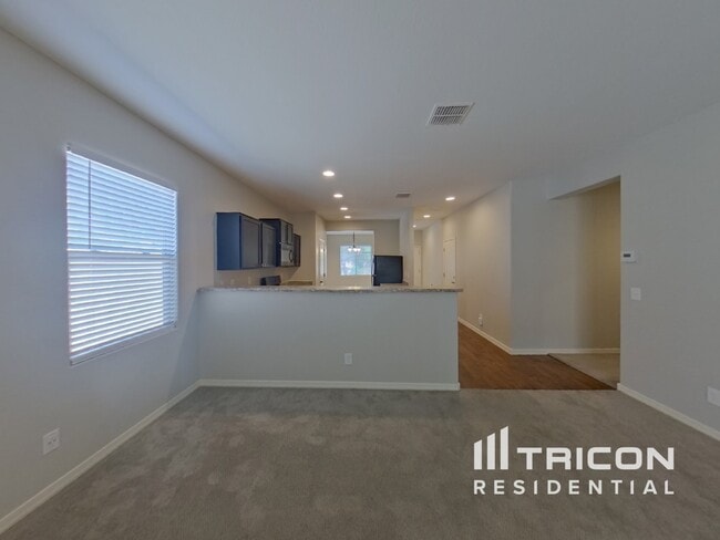 Building Photo - 19550 N Salerno Cir