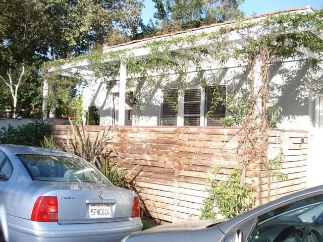 Primary Photo - 617 Woodlawn Ave