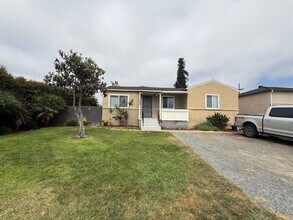 Building Photo - 1305 Crann Ave