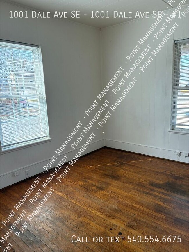 Building Photo - 1001 Dale Ave SE