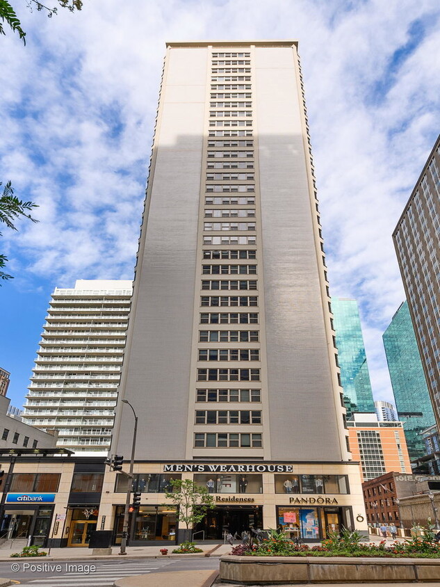 Primary Photo - 535 N Michigan Ave