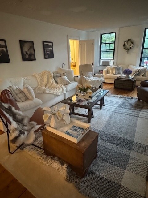 Foto principal - 448 Shore Rd