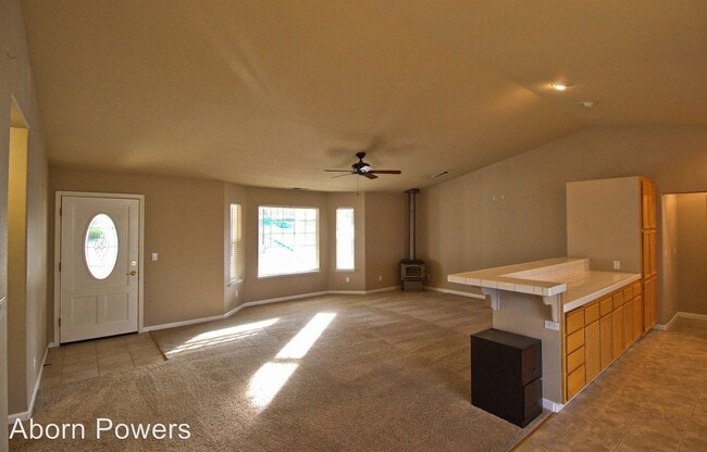 Building Photo - 3 br, 2 bath House - 3504 Santos Circle