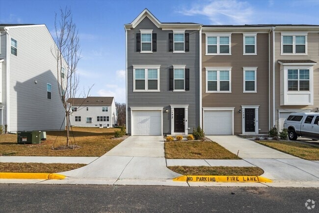 Building Photo - 142 Tye Ct