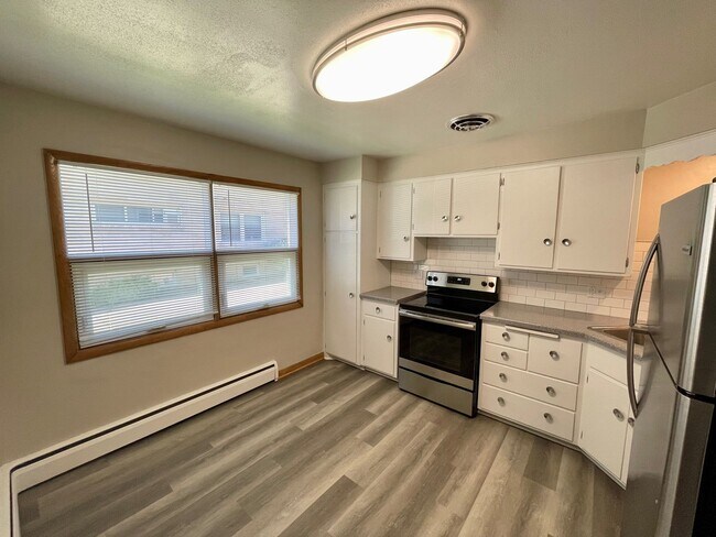 Foto del edificio - Great 1bed - 1bath in the Vilas Area