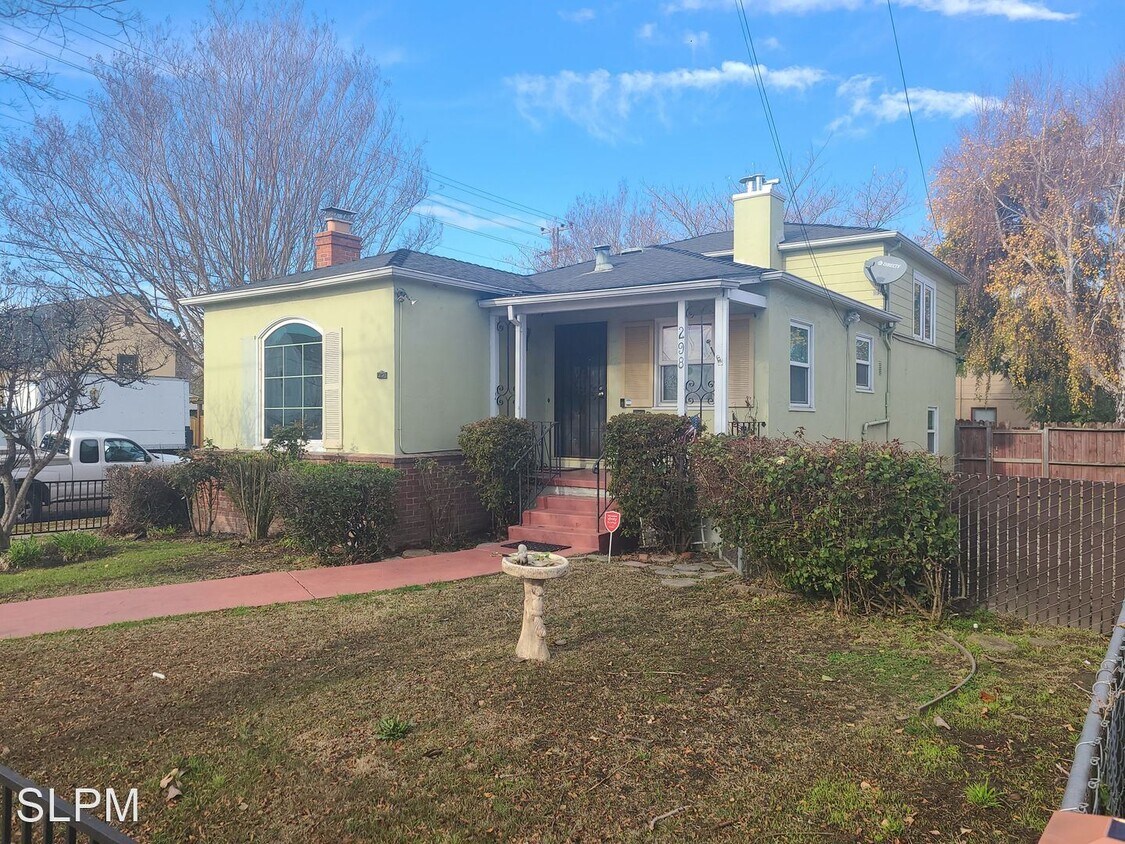 Primary Photo - 3 br, 2.5 bath House - 298 Cherrywood Ave