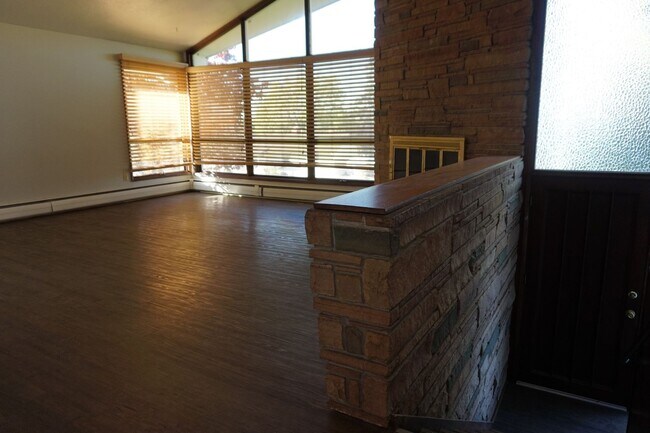 Building Photo - Wonderful 4 Bedroom 3 Bath Indian Trail Home
