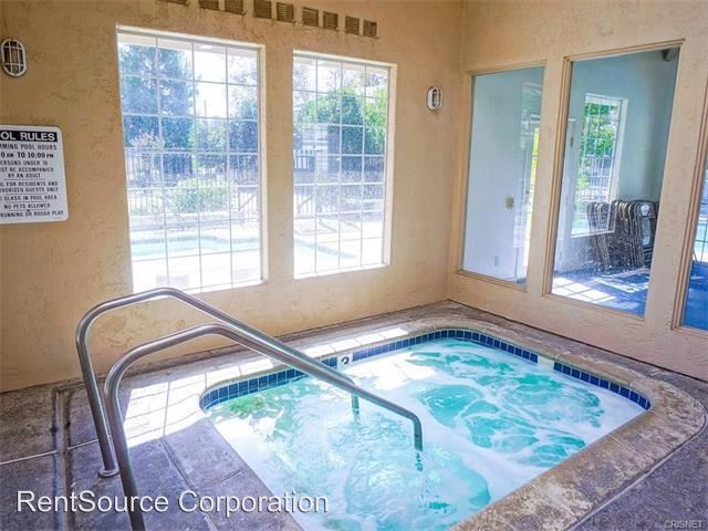 Foto del edificio - 23135 Yvette Ln