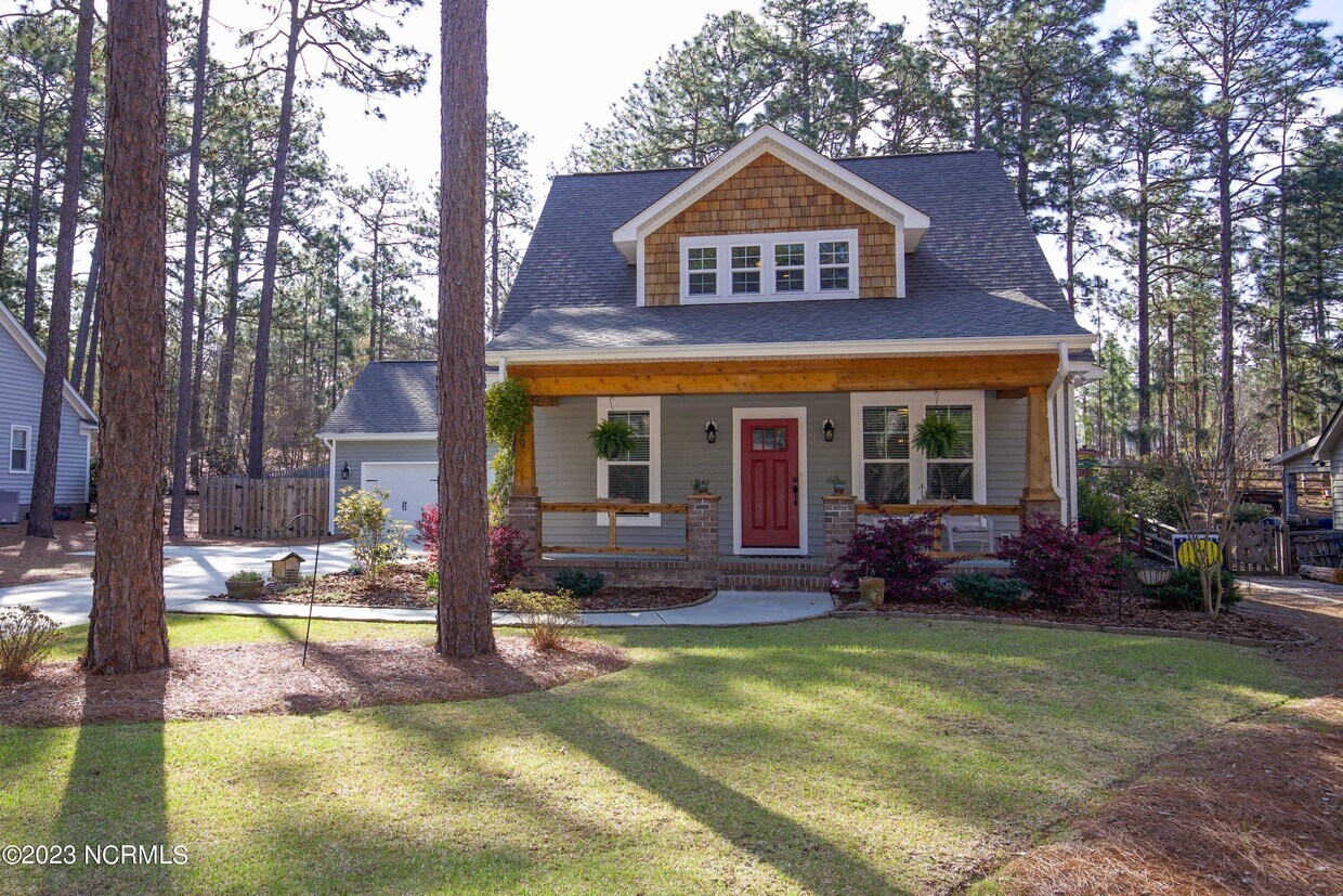 Primary Photo - 120 Lake Hills Rd