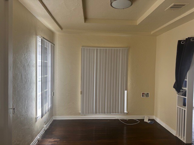 Foto del edificio - 11029 Hesby St